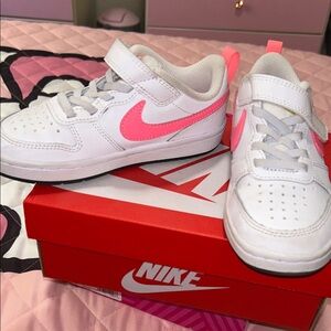 Nike Kids Sneakers - White and Pink